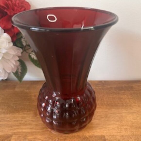 Vintage Anchor Hocking Royal Ruby Red Glass Vase – Pineapple Base Flared Rim Mid - Picture 2 of 6